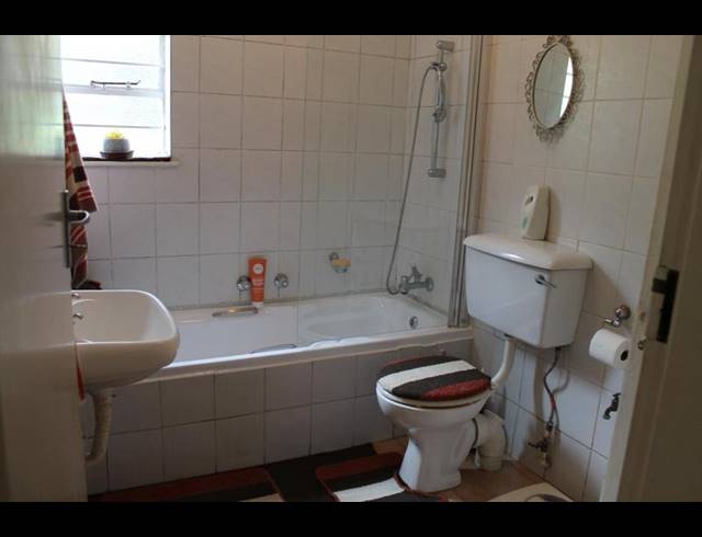 2 BEDROOM TOWNHOUSE FOR SALE IN BEDFORD GARDENS